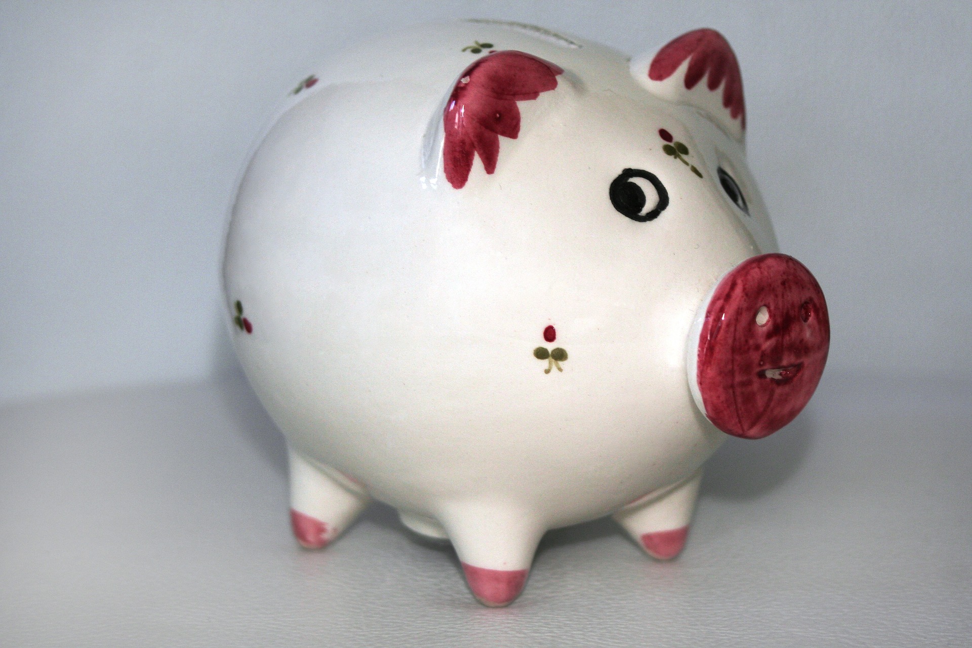 piggy bank 967181 1920